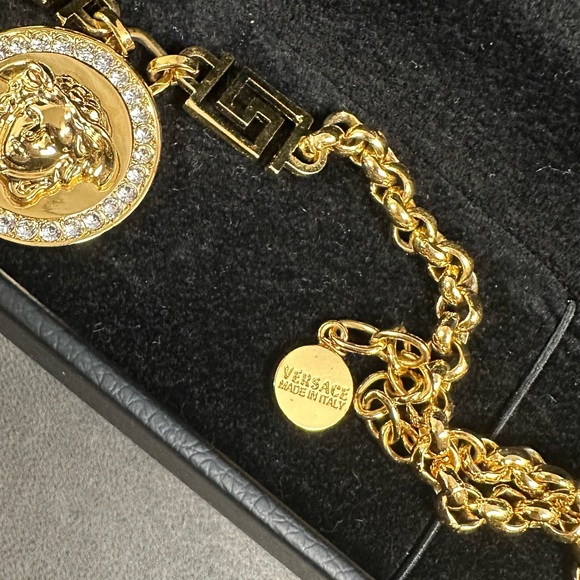 Neckless Versace medusa - Picture 5 of 6